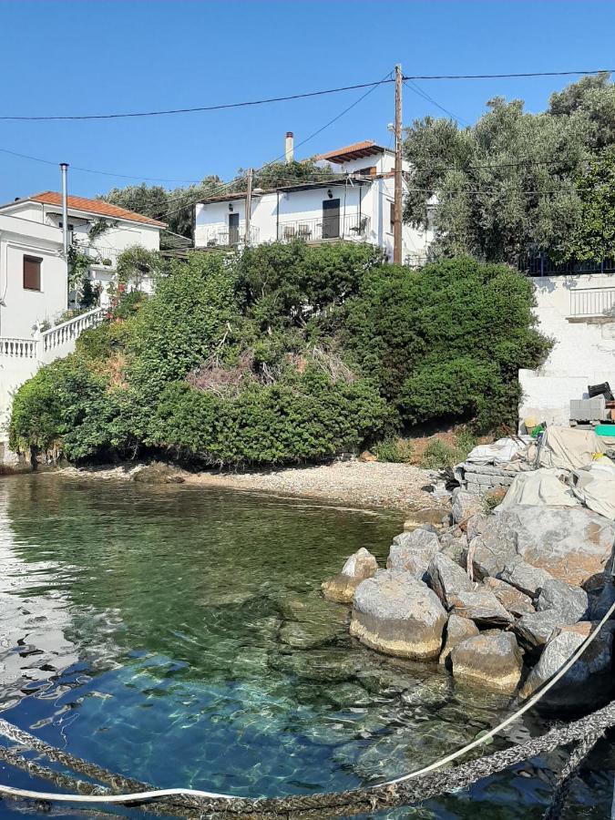 Chiona΄S Apartments By The Sea Paleo Trikeri Εξωτερικό φωτογραφία